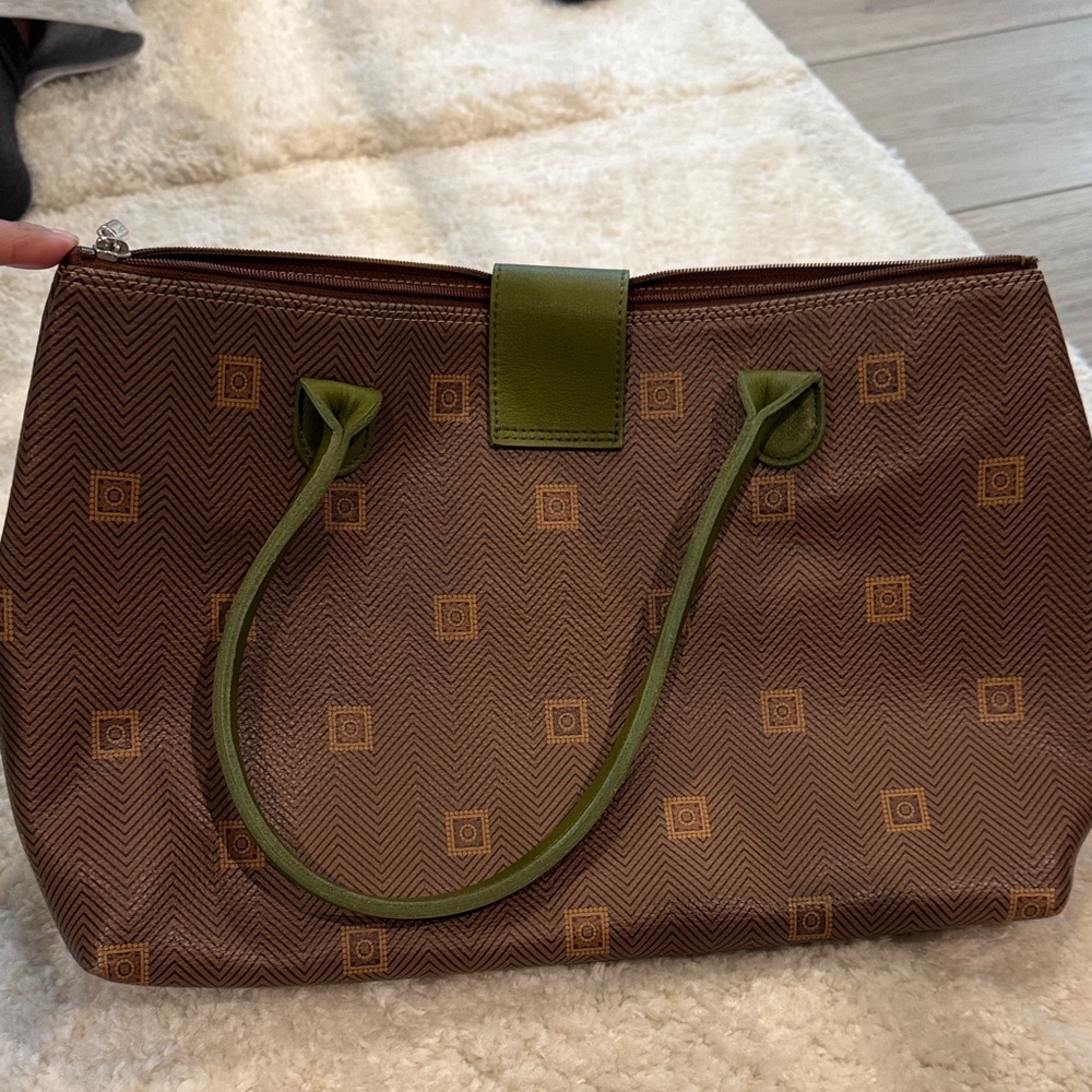 Chic Brown and Green Tote Bag - Picture 2 of 4